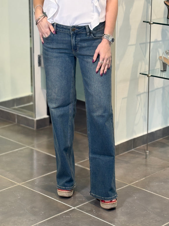 Low Rise Straight Jean
