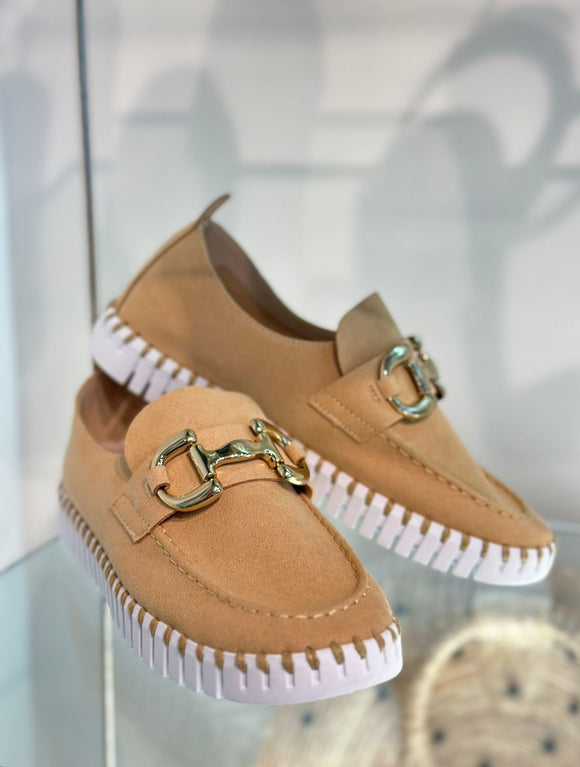 Latte Sneaker
