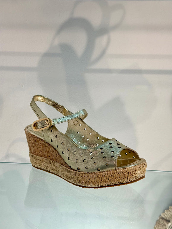 Luana Gold Platform
