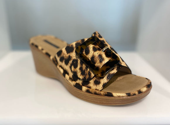 TERI SANDALS